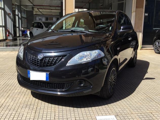 Lancia Ypsilon 1.0 FireFly 5 porte S&S Hybrid Gold - Foto 4