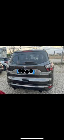 Ford Kuga 2.0 TDCI 150 CV S&S 4WD Powershift ST-Line - Foto 2