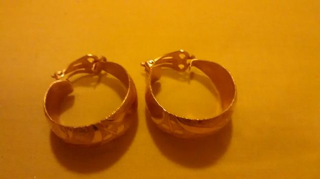 parure: anelli, orecchini, collane, orologi, alta bigiotteria nuova - Foto 9