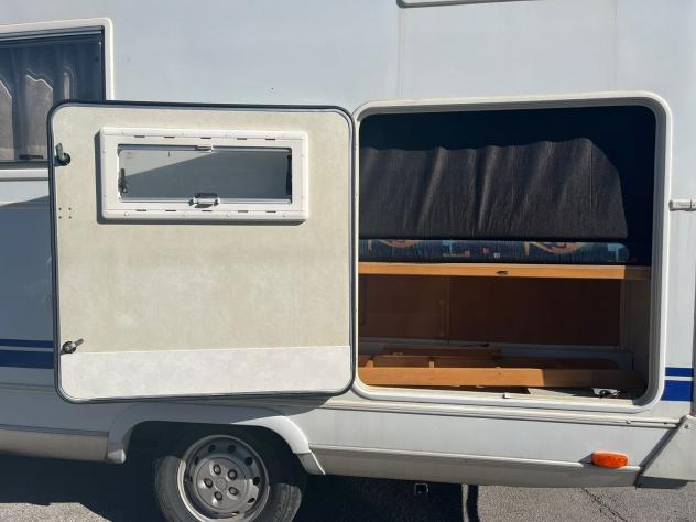 CAMPER CHAUSSON DUCATO MANSARDATO LETTI CASTELLO 6 POSTI GENERALI USATO - Foto 7