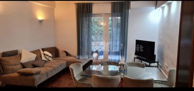 Eur Fermi quadrilocale con 2 bagni ad € 2100 - Foto 3