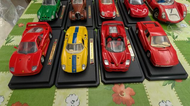 Modellini Bburago Ferrari Bugatti Lamborghini 1/24 - Foto 2