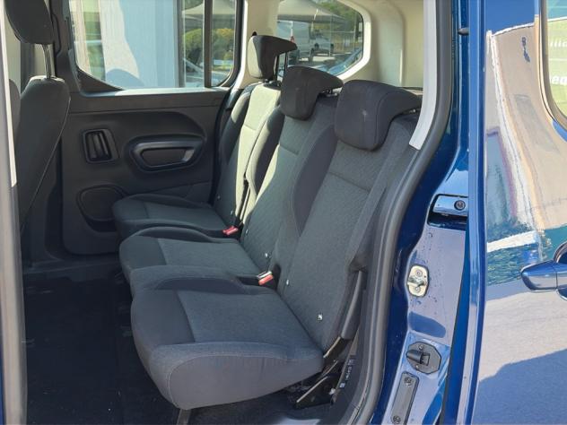 Peugeot Rifter 1.5 BlueHDi 100 S&S Allure Standard - Foto 9
