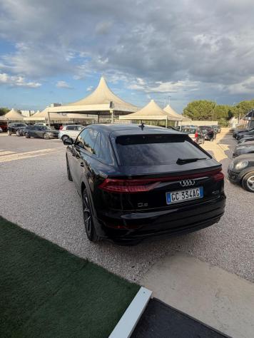 AUDI - Q8 - 50 TDI 286 CV quattro tiptronic Sport - Foto 4
