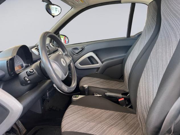 smart fortwo Fortwo 1.0 mhd Teen II 61cv - Foto 10