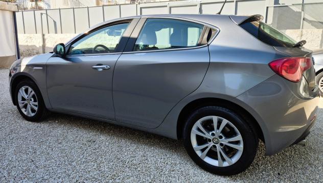 Alfa Romeo Giulietta 1.6 JTD 105 CV - Foto 10