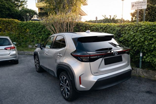 Toyota Yaris Cross Hybrid 2024 - 13.800 km - Pari al Nuovo