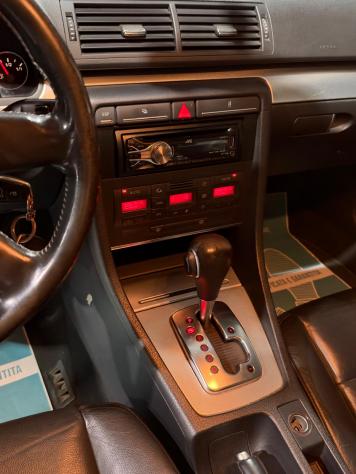 Audi A4 Cambio Automatico+Interni in Pelle - Foto 9