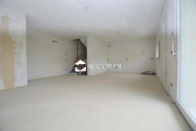 CASA INDIPENDENTE di 5 vani e di 161 mq (VEDELAGO) rif. ZI148 - Foto 3