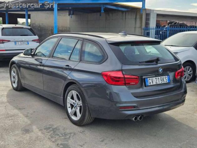 BMW 320 320d xDrive Business Adv. Touring aut. - GV219KS rif. 23841085 - Foto 4