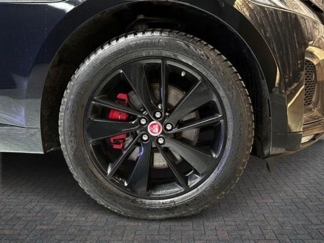 JAGUAR F-Pace 2.0 D 204 CV AWD aut. R-Dynamic HSE rif. 23890663 - Foto 8