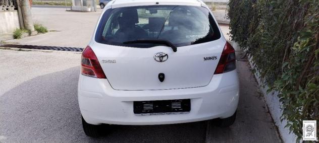 TOYOTA - Yaris 1.0 Now 5p my10 - Foto 4