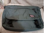 Borsa a tracolla Eastpak Delegate, come nuova, originale