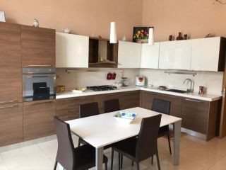 Appartamento in Via Amerigo Vespucci, Napoli
