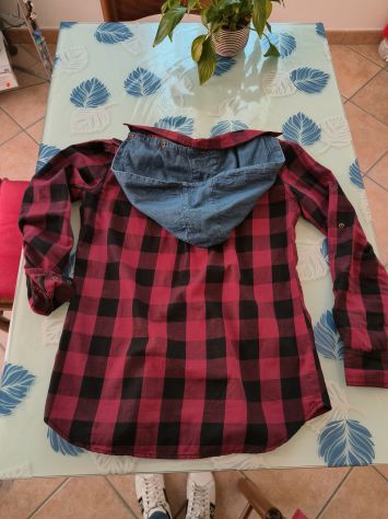 Camicia bordeaux con cappuccio - Foto 7