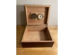 Grande scatola/humidor per sigari in legno massello chiaro