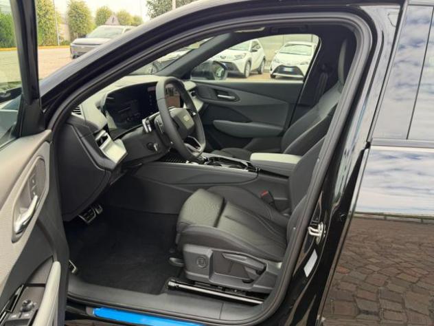 AUDI Q3 SPB TDI 142 kW quattro S tronic S Line rif. 24149618 - Foto 5