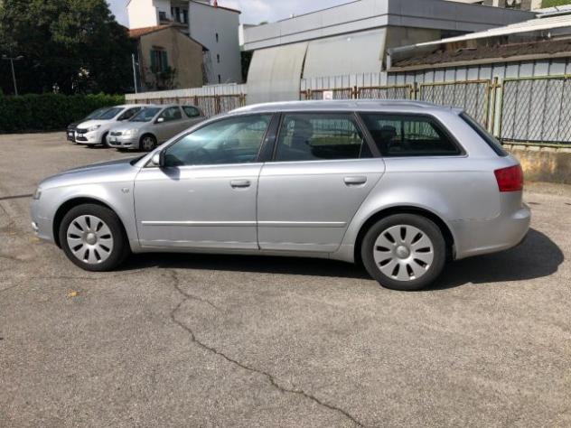 AUDI A4 2.0 16V TDI Avant rif. 23930750 - Foto 6
