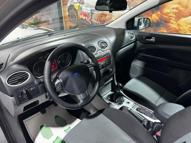 Ford Focus 1.6 TDCi (110CV) SW Tit. DPF - Foto 6