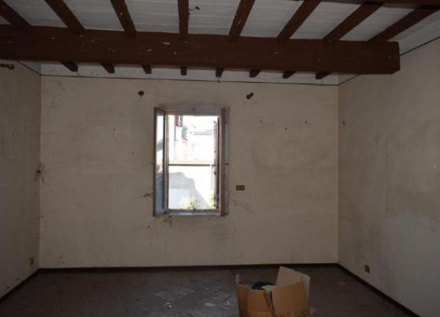 Immobile in asta di 627 m² con più di 5 locali e box auto in vendita a Castelvetro di Modena - Foto 16