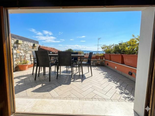 SPLENDIDO ATTICO CON TERRAZZA VISTA LAGO - Foto 3