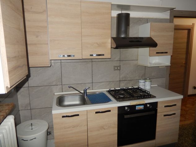privato , libere due camere matrimoniali tutto compreso - Foto 3