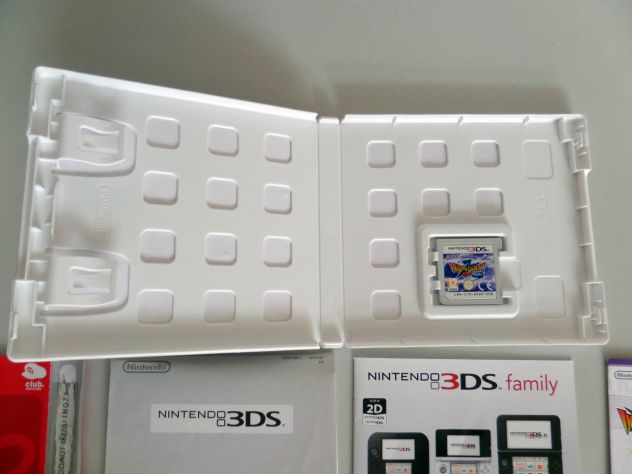 Giochi Nintendo 3DS ( New Super Mario Bros 2 ) ( Inazuma eleven GO ombra ) usati - Foto 2