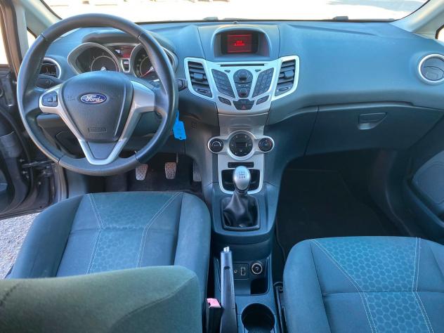 Ford Fiesta 1.6 TDCi 90CV 5 porte DPF Titanium (A47) - Foto 2