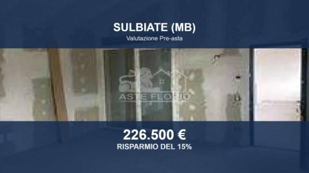 Immobile in asta di 131 m², box auto in vendita a Sulbiate