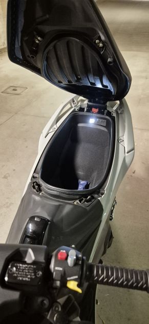 Kymco Ak 550 - Foto 5