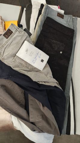 Stock di jeans donna NUOVI con etichetta, ottima qualitĂ . - Foto 6