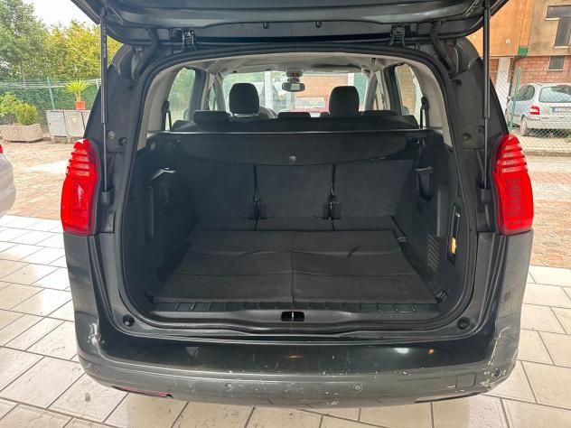 Peugeot 5008 1.6 HDi 110CV (12 RATE) - Foto 9