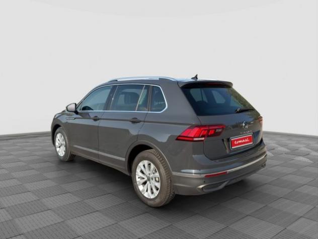 VOLKSWAGEN Tiguan Tiguan 2.0 TDI 150 CV SCR DSG Life rif. 24024010 - Foto 3