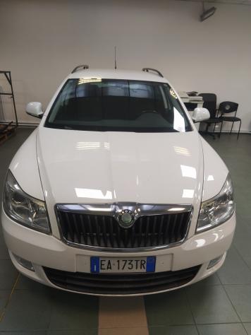 Skoda Octavia 1.6 TDI CR F.AP. Wagon Comfort - Foto 4