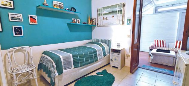 Appartamento ristrutturato con giardino e posto auto - Foto 9