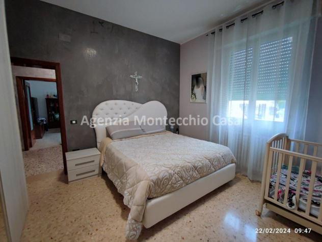 Casa singola con due appartamenti più mansarda e ampio scoperto esclusivo. - Foto 9