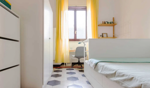 Ampia Stanza 16mq in Appartamento Ristrutturato a Nuovo – 4° Piano Luminoso