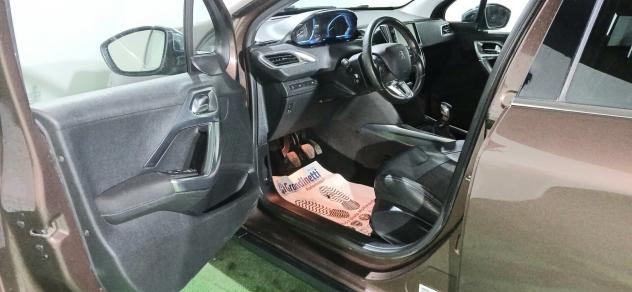 PEUGEOT 2008 1.6 E-HDI 92 cv allure - Foto 9
