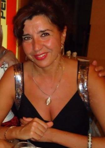 Elena_01: alta 169cm, 50kg, cerco uomo vicino Tel: