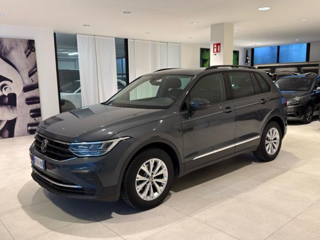Volkswagen Tiguan 2.0 TDI SCR Adaptive Cruise Fari LED Sensori DAB