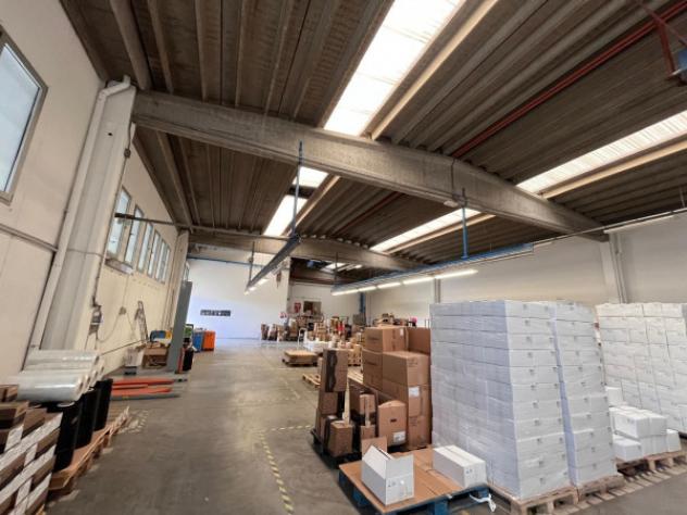 Immobile di 3300 m² con 5 locali in affitto a Torbole Casaglia - Foto 17