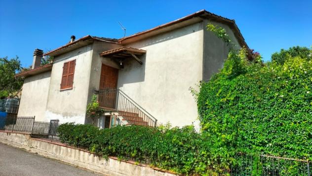 Casa indipendente 90 mq in Vendita a Fabro zona Fabro Scalo