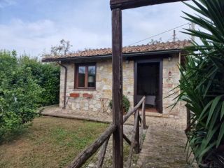 Singola in affitto a Amelia
