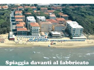Toscana-San Vincenzo- Appartamento Fronte mare due camere libero mese  giugno