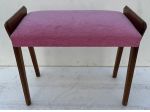 Sgabello Con Tessuto Rosa