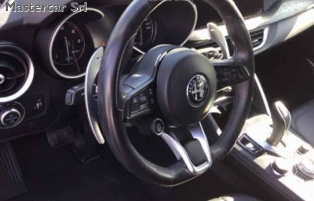 ALFA ROMEO Stelvio Stelvio 2.2 t Executive Q4 190cv auto - GF824LF rif. 24091064 - Foto 3
