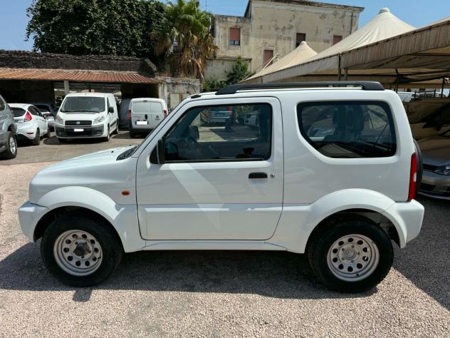 Suzuki Jimny 1.3i 16V cat 4WD JLX - Foto 8
