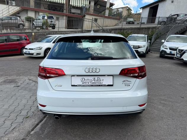 AUDI A3 SPB 1.6 TDI 116CV Sport - Foto 6