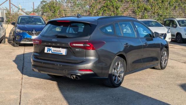 FORD Focus 1.0 ECOBOOST H ST LINE 125cv POWERSHIFT rif. 24195420 - Foto 4