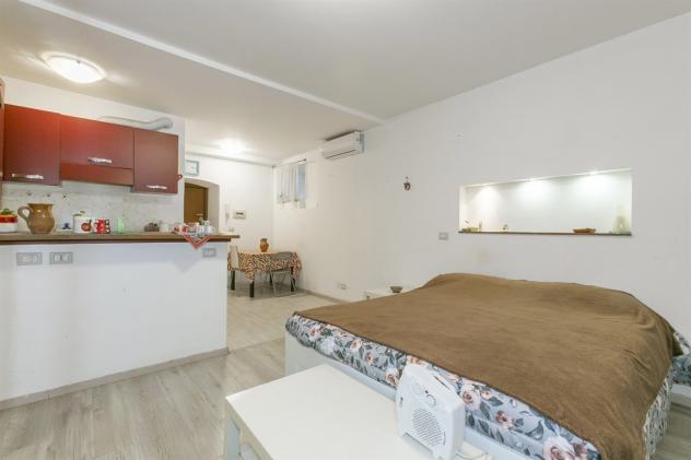 APPIO LATINO - MONOLOCALE AD. METRO SOLO REFERENZIATI O CON BUSTA PAGA - Foto 5